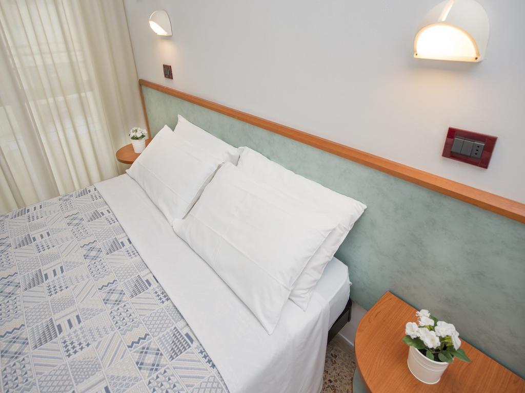 צ'סנטיקו Hotel Mario מראה חיצוני תמונה