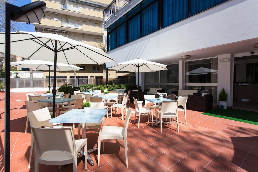 צ'סנטיקו Hotel Mario מראה חיצוני תמונה