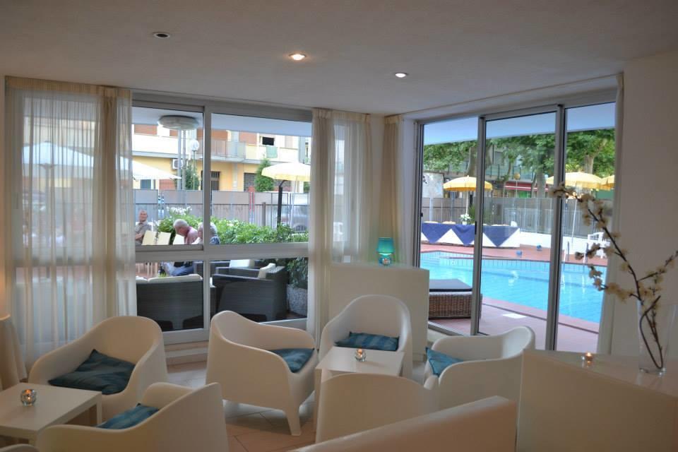 צ'סנטיקו Hotel Mario מראה חיצוני תמונה