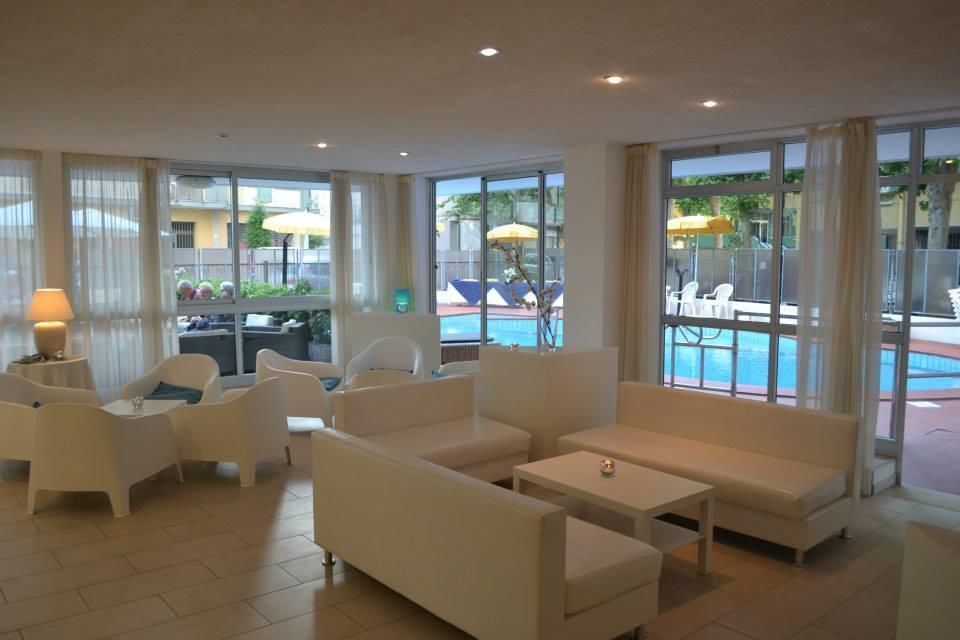 צ'סנטיקו Hotel Mario מראה חיצוני תמונה
